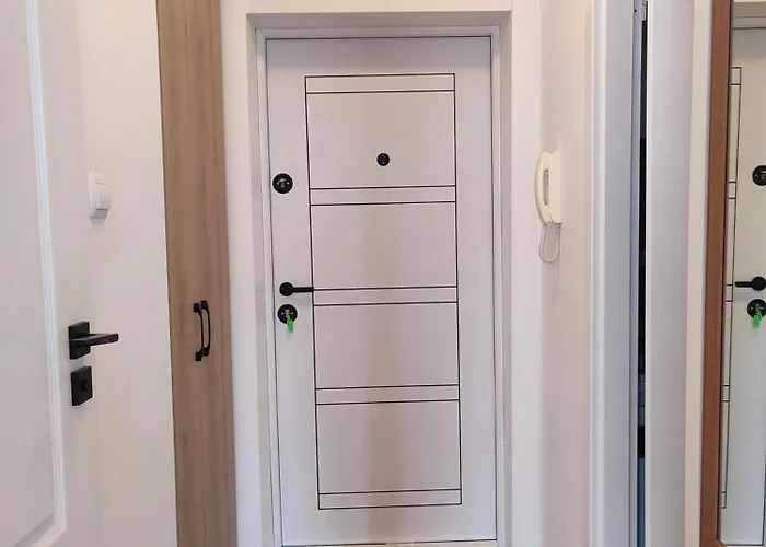 Sea Garden Apartment